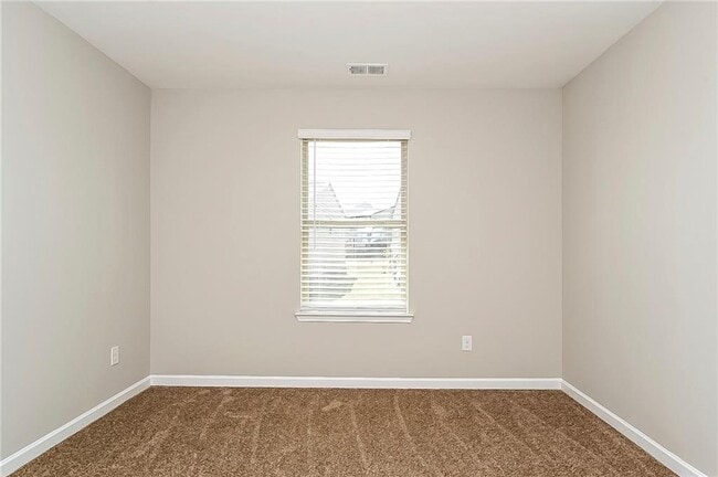 Building Photo - 142 Magnaview Dr