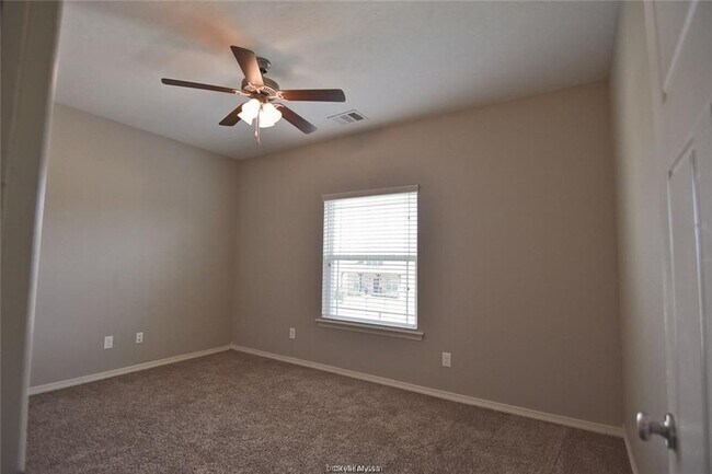 Building Photo - 6912 Appomattox Dr