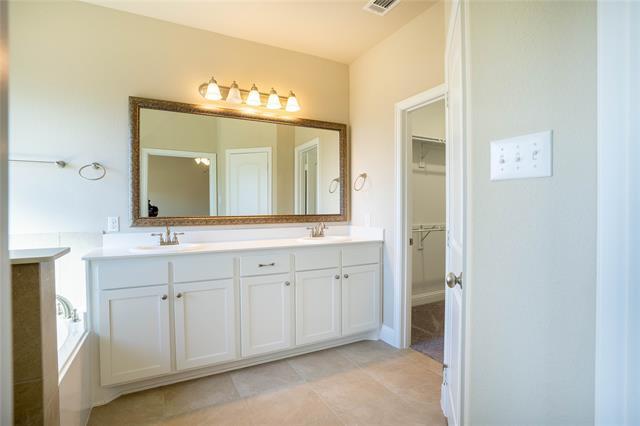 Building Photo - 6819 Topaz Dr