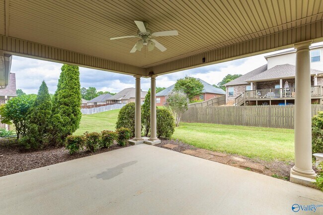 Building Photo - 105 Blanca Dr
