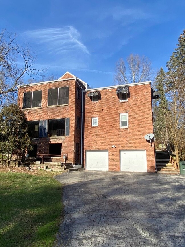 Building Photo - Beautiful Apartment for Rent