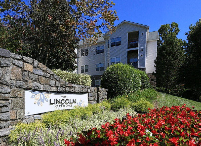 Lincoln at Fair Oaks 12167 Lincoln Lake Way Fairfax VA 22030