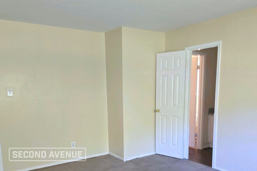 Building Photo - 11727 N Marcia Cir