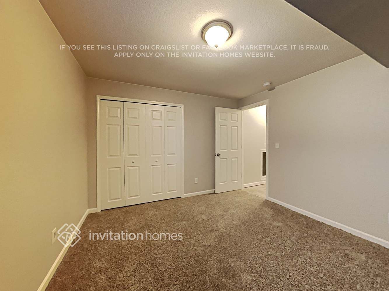 Building Photo - 8327 Firethorn Dr