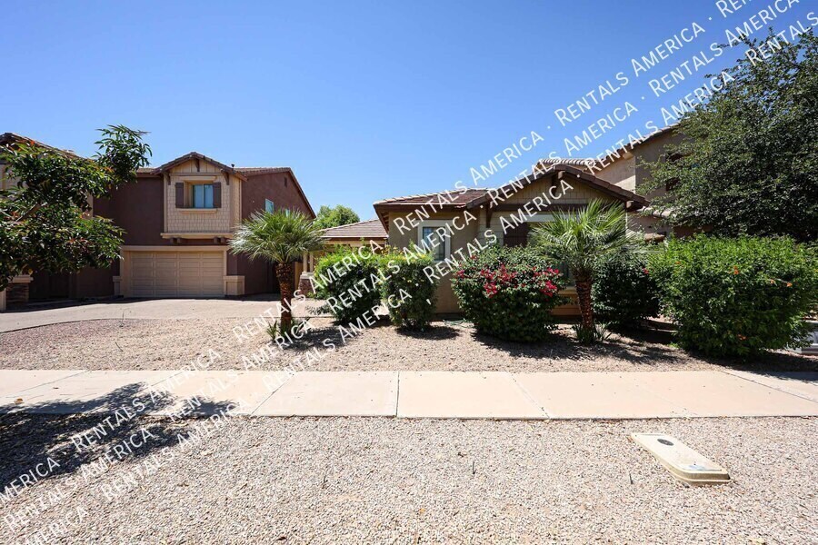 Building Photo - 2010 S Falcon Dr