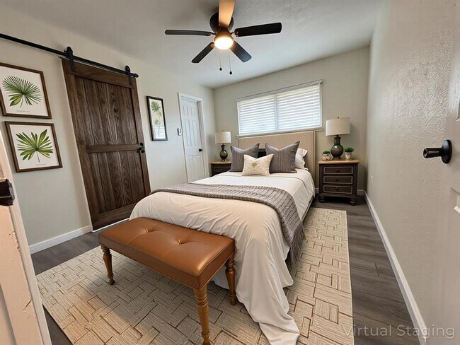 Building Photo - 2006 Ash St