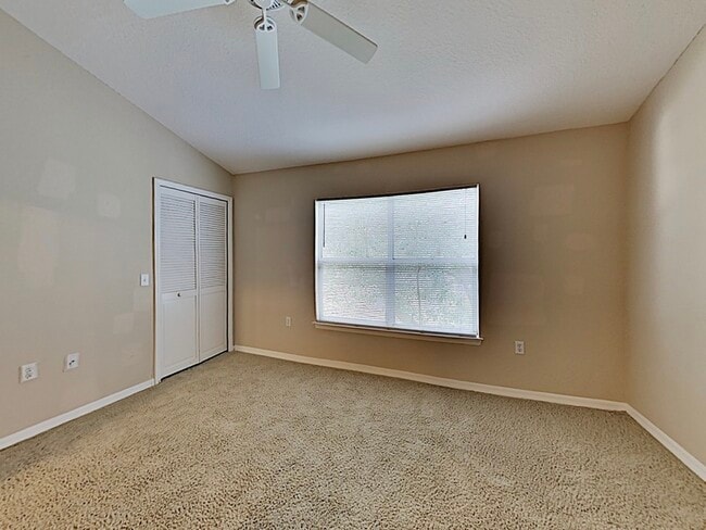 Building Photo - 1835 Shadow View Cir