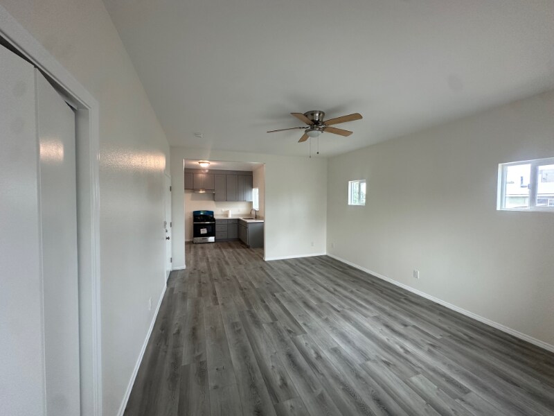 Building Photo - 2715 1/2 Alsace Ave