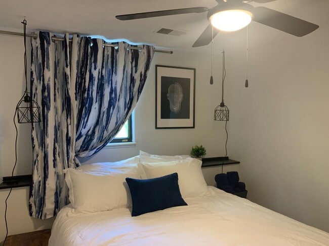 Building Photo - 5808 Stormcroft Ave