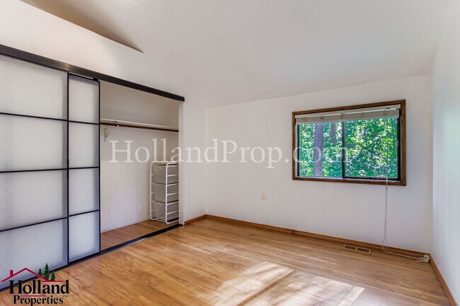 Building Photo - Coming Soon!   Peaceful Retreat in a Seclu...