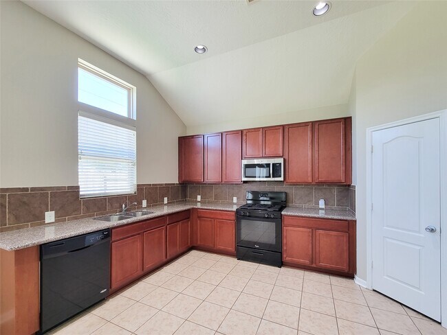 Building Photo - 3007 Meadow Prairie St