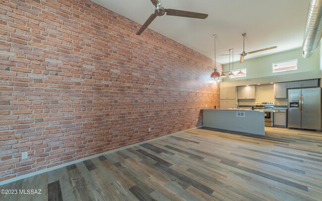 Building Photo - 3303 N Tyndall Ave