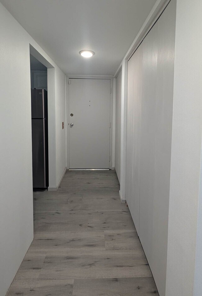 Building Photo - 7106 Fortune Dr