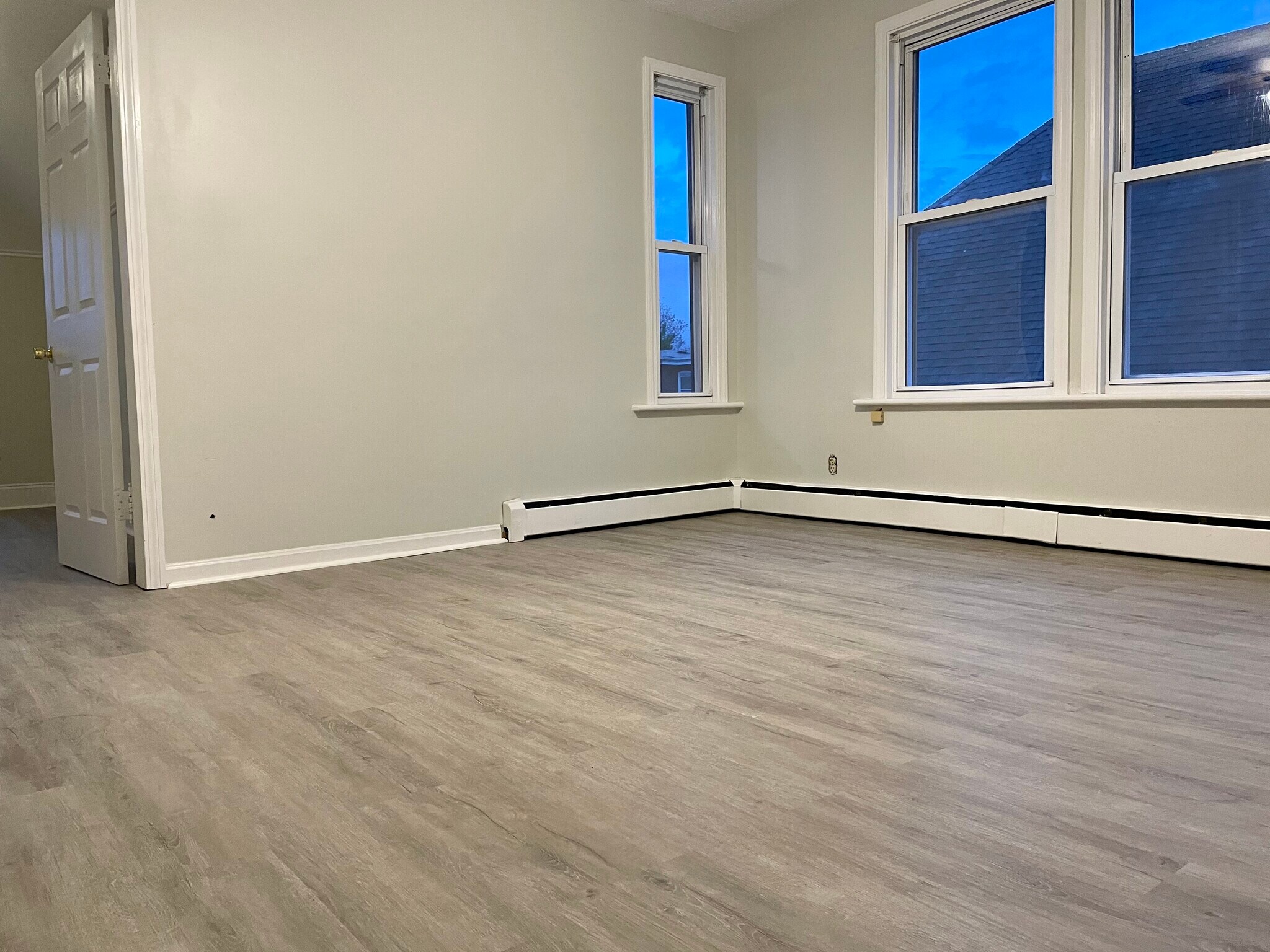 Building Photo - 93 Hungerford St