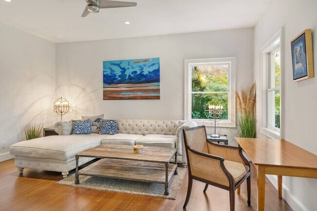 Building Photo - 1 Paumanok Rd