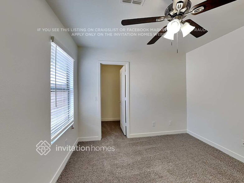 Building Photo - 9157 W Salter Dr