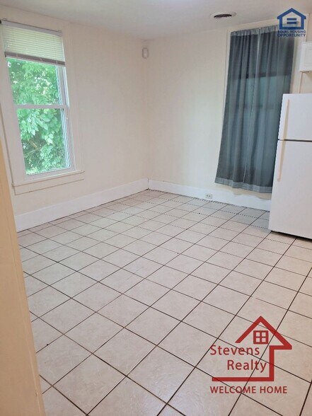 Building Photo - 515 Ben Hur Ave