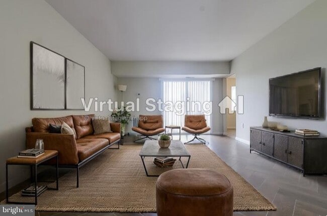 Building Photo - 801 Henri Ct