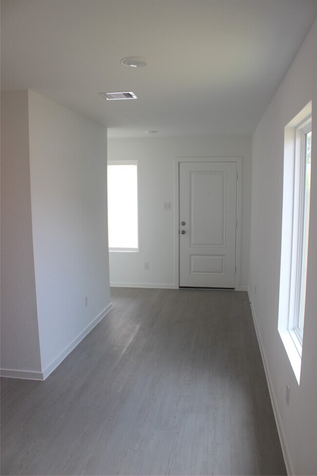 Building Photo - 3128 Twisted Myrtle Dr