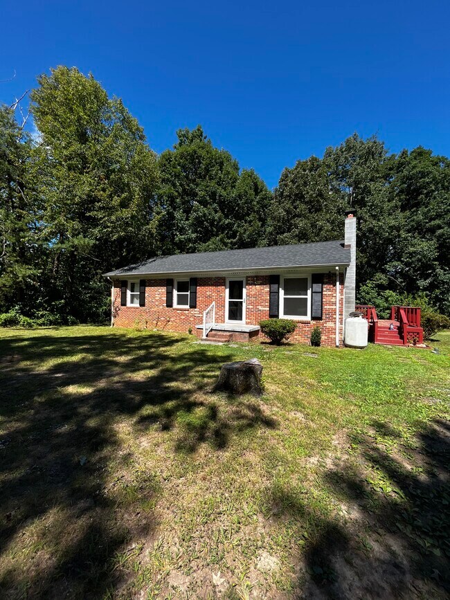 Building Photo - 9745 Poindexter Rd