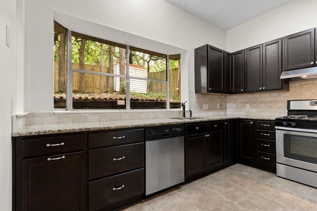 Building Photo - 1709 Whitney Way