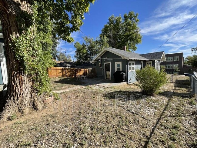 Building Photo - 4909 Beach Ct