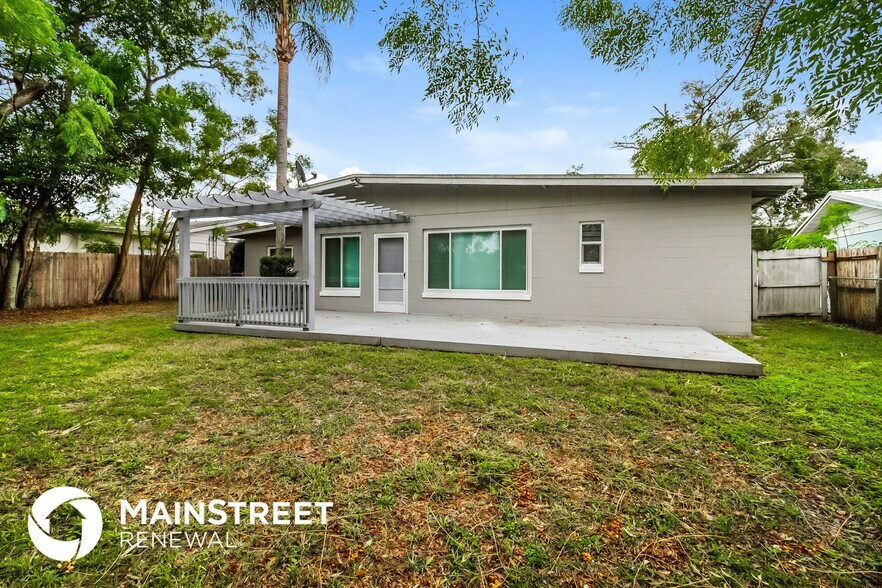 Building Photo - 503 Roy Blvd