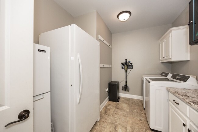 Building Photo - 4 bedroom 3 bathroom Spacious House for Rent in Reserve at Conway