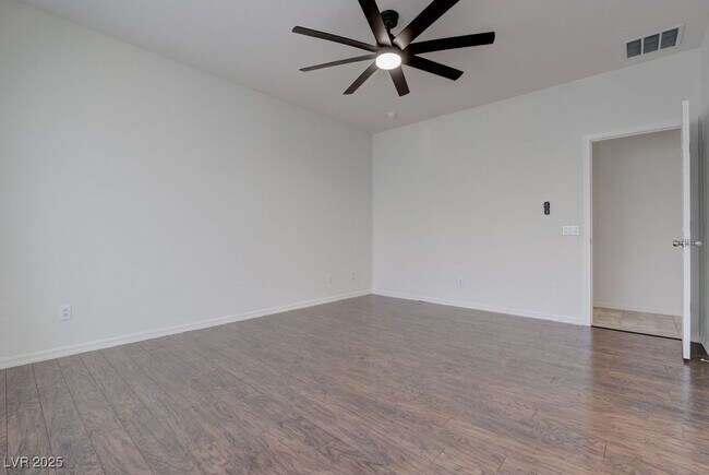 Building Photo - 6021 Orlov Trotter Ave