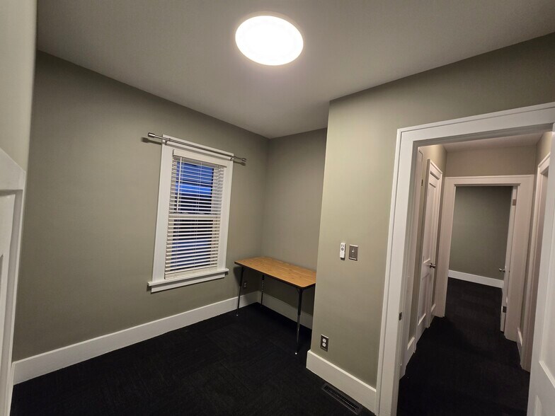 second bed office - 1019 Widdicomb Ave NW