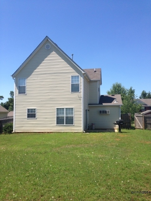 Building Photo - 1925 Boatswain Dr