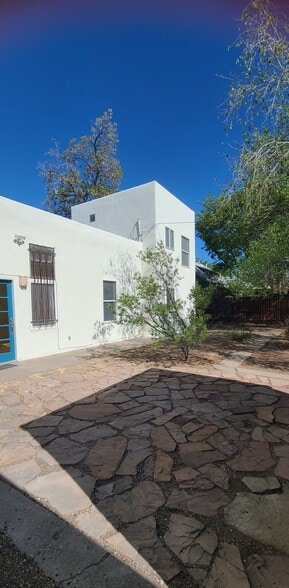 Building Photo - 817 Slate Ave NW