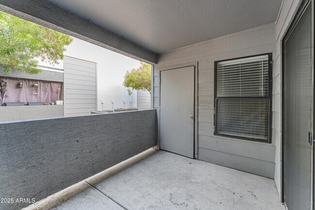 Building Photo - 3065 N 67th Ave