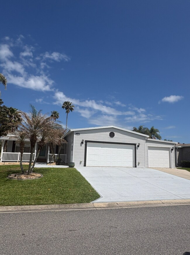 Building Photo - 5600 Bald Eagle Dr