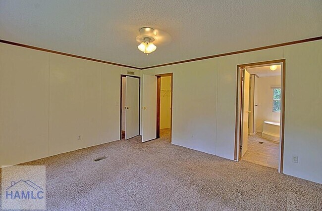Building Photo - 235 Fleming Loop Rd
