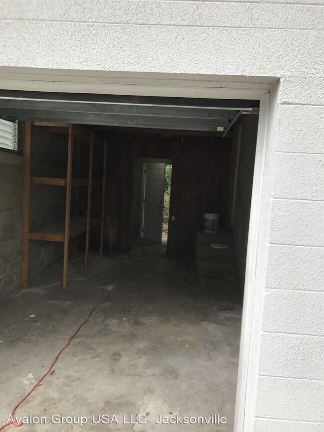 Building Photo - 3 br, 2 bath House - 5433 Oliver street S