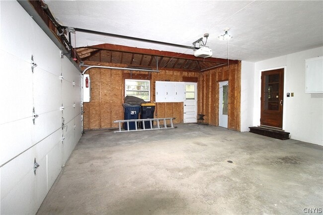 Building Photo - 24 Forest Rd
