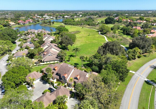 Building Photo - 2624 Muirfield Ct