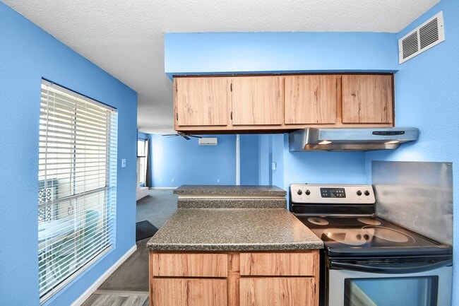 Building Photo - 1516 Bay Area Blvd