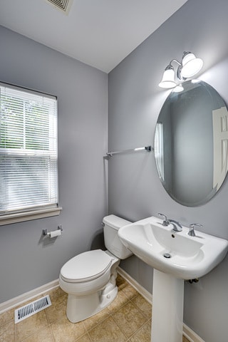 Building Photo - 3355 Kentshire Cir