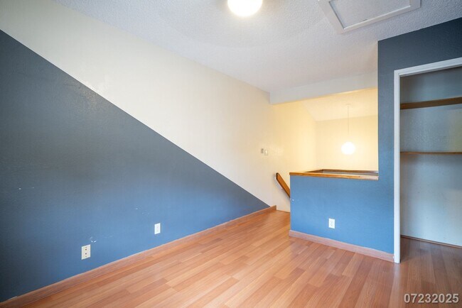 Building Photo - Move-In Ready! 3br, 2.5 ba in Makakilo, $3...