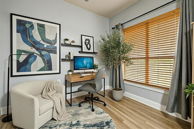 Building Photo - 1920 Sandstone Dr