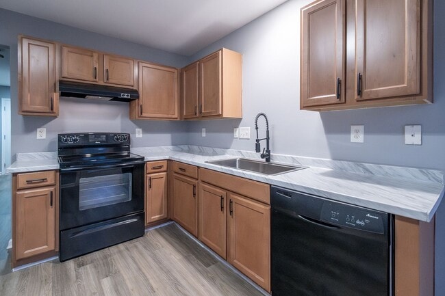 Building Photo - NEWLY RENOVATED !!!! Charming 4-Bedroom Home with Spacious Backyard!