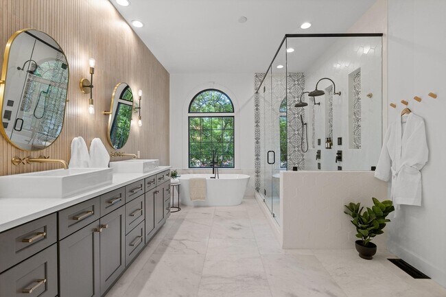 Building Photo - 1103 Centennial Dr