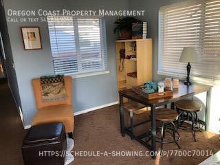 Building Photo - 2bed/2bath home on the river and close to ...