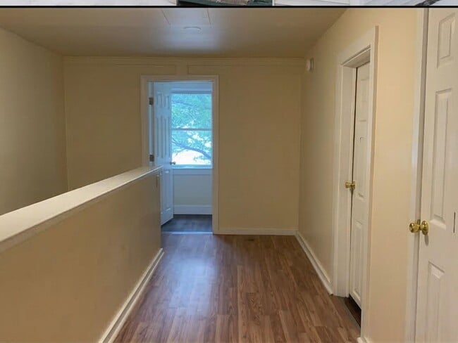 Building Photo - 4-Bed Farmhouse Minutes from UVM Campus (30 Chase St)