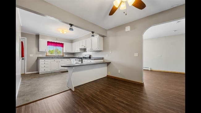 Building Photo - 1000-1013 13th St