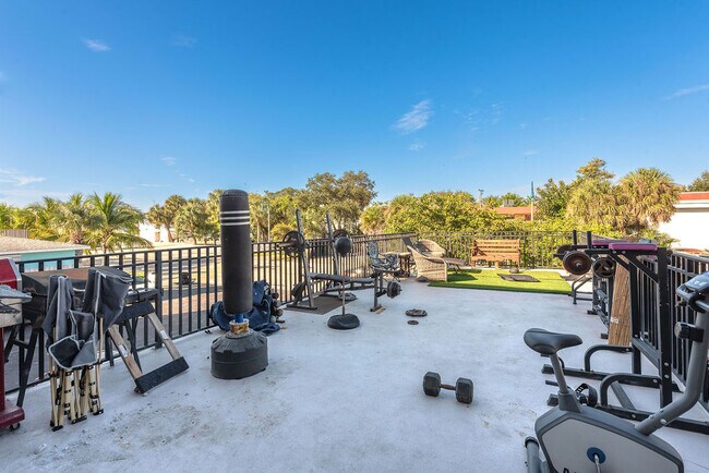 Building Photo - 1410 S Federal Hwy