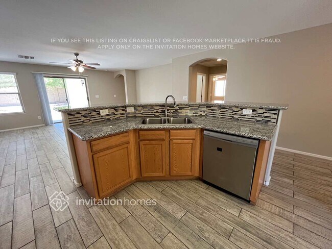 Building Photo - 11310 N 161st Dr