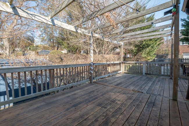 Building Photo - 1407 Leegate Rd NW